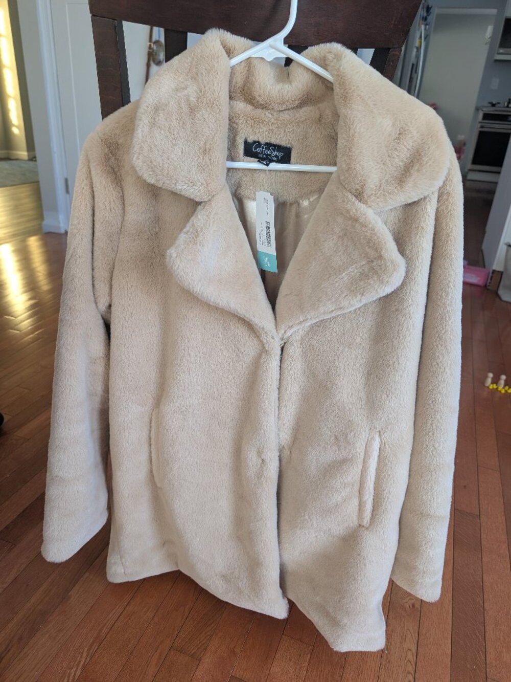 Women's Faux Fur Jacket, size Large